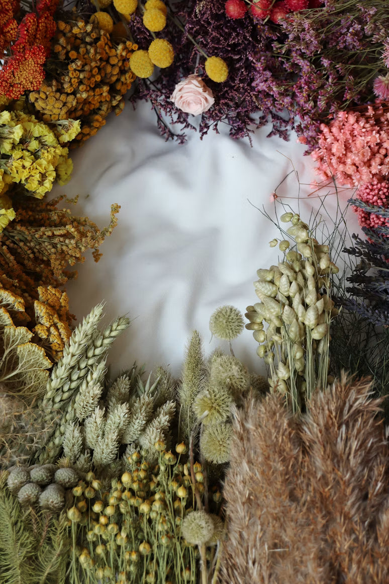 MARCH 6: PRESERVED FLOWER BOUQUET (Friday)